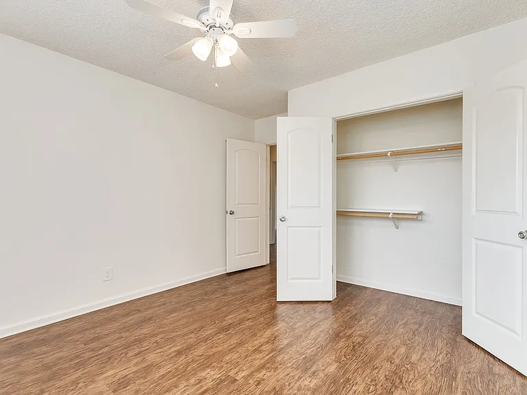Canyon Drive Apartment Homes — Photo 20