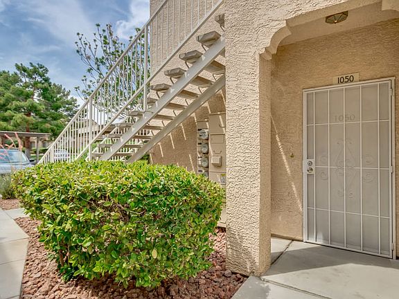 3rd image of 3400 Cabana Dr Unit 1050