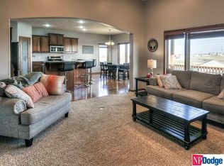 17606 Taylor St, Omaha, NE 68116