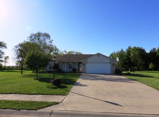 138 W Chapel Chase Dr, Decatur, IN 46733