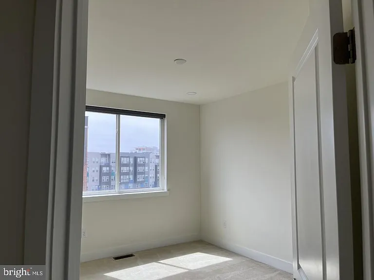 916 Lakeview Ct #36 — Photo 21