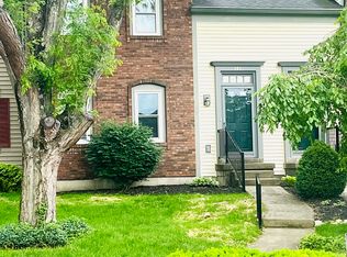 141 Charleston Dr, Oxford, OH 45056