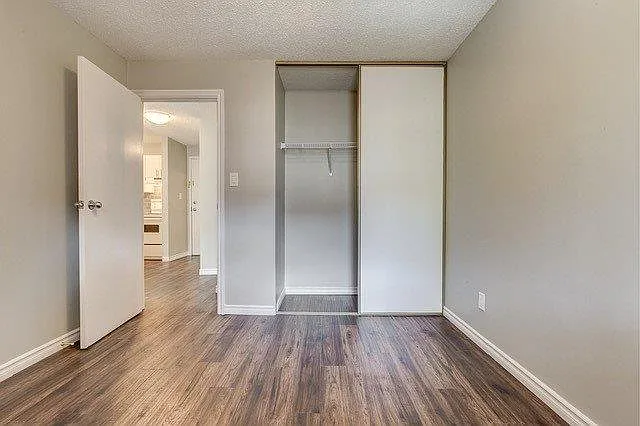 10514 92nd St NW #220 — Photo 6