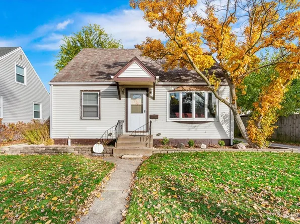 1035 S Saylor Ave, Elmhurst, IL 60126
