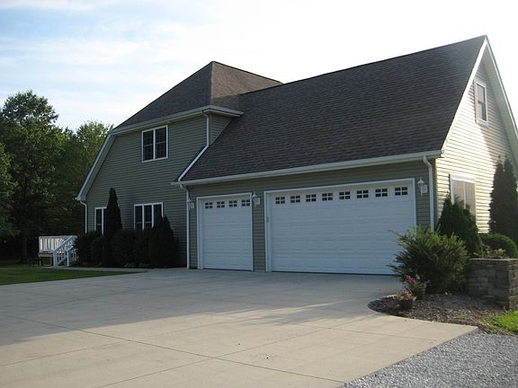 3 car attached garage