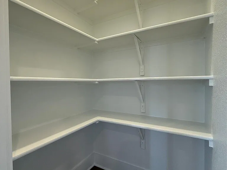 593 Tailwind Dr — Photo 15