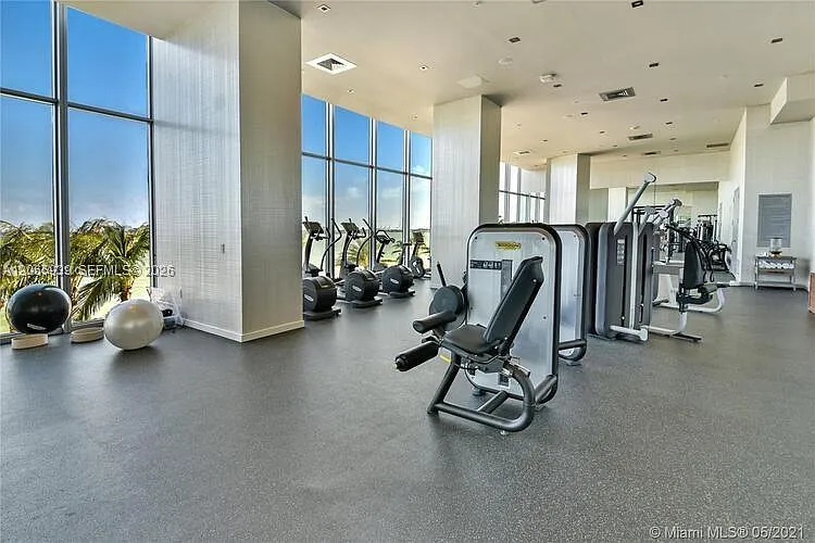 2900 NE 7th Ave #1606 — Photo 6