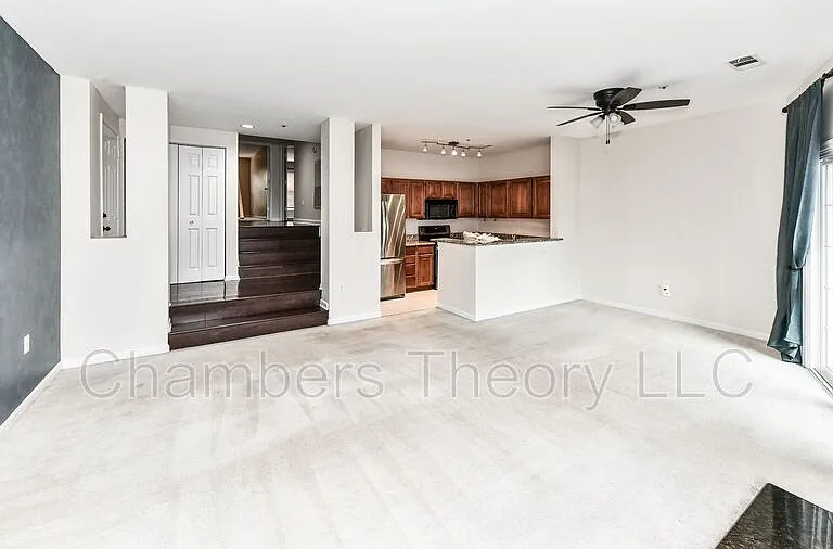 275 S Pickett St #302 — Photo 5