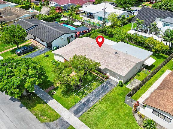 3rd image of 1730 SW 97th Pl