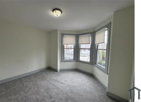 2728 N Newkirk St — Photo 7