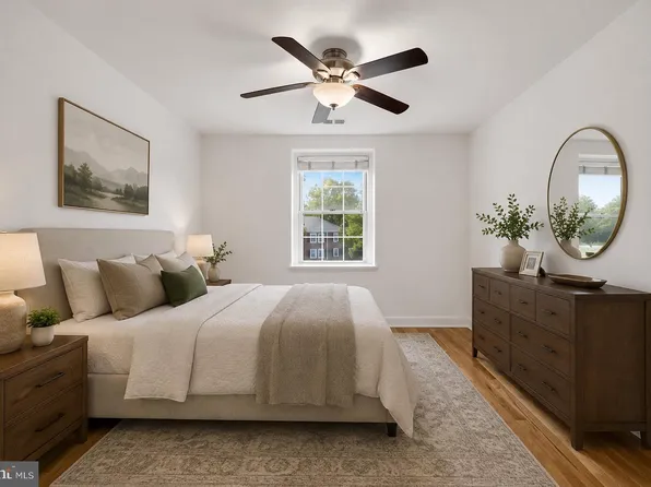 4860 28th St S APT C2, Arlington, VA 22206