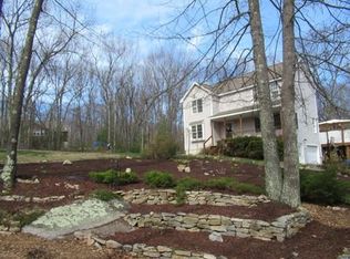 189 Kristen Ln, Uxbridge, MA 01569