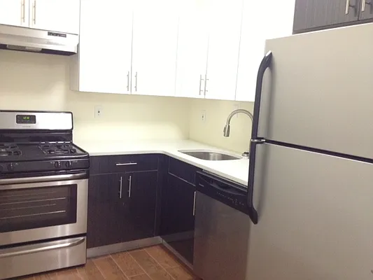 Rented by Full Time Management | media 18