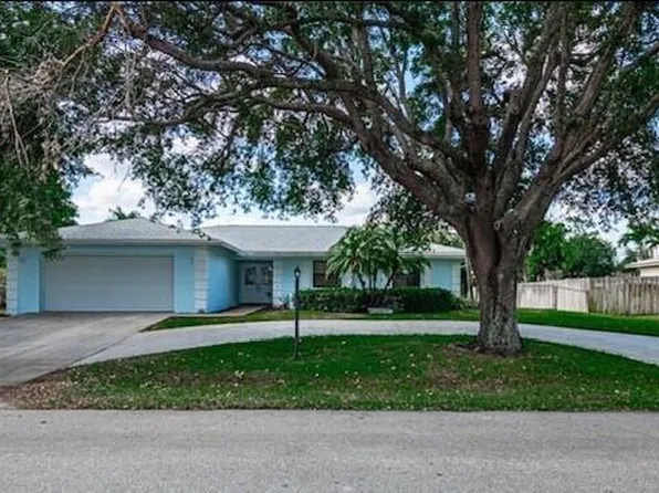 97 W Palm Ave, Lake Worth, FL 33467