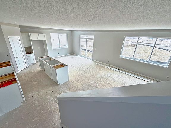 3rd image of 3199 Jandura Ave NE