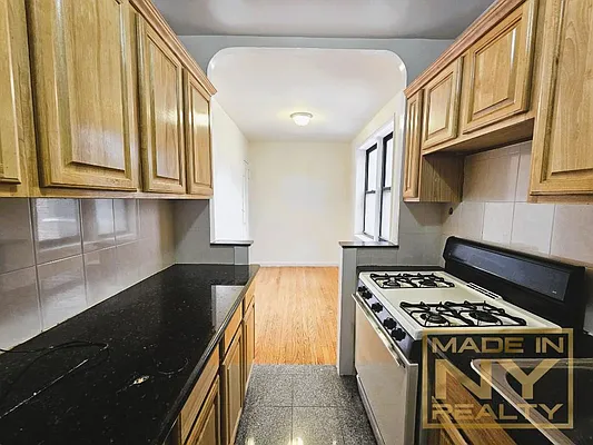 Rented by Made In NY Realty | media 10