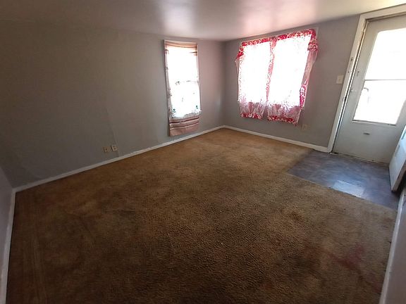 5th image of 3037 Marshall St