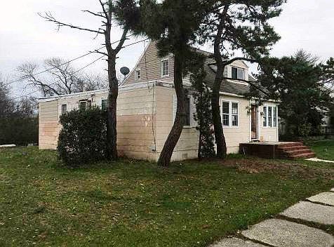 2nd image of 200 Naples Ave