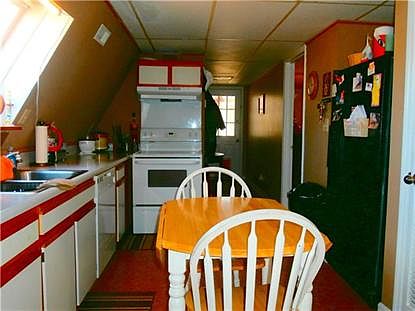 2nd image of 195 Stewart Ln