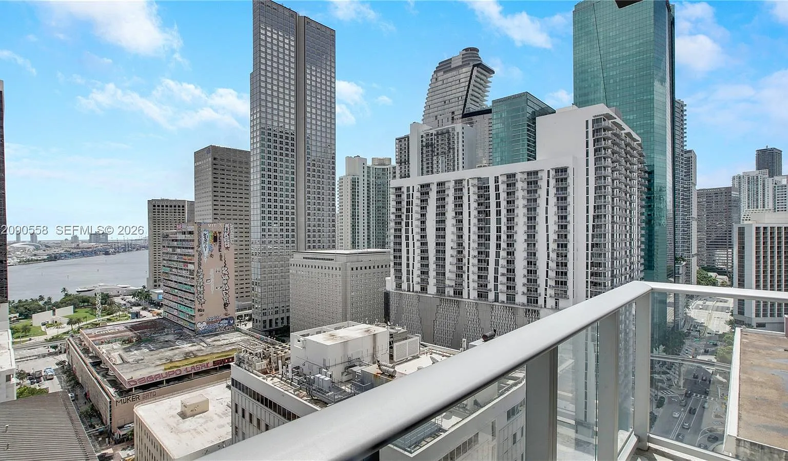 Centro Condo — Photo 1