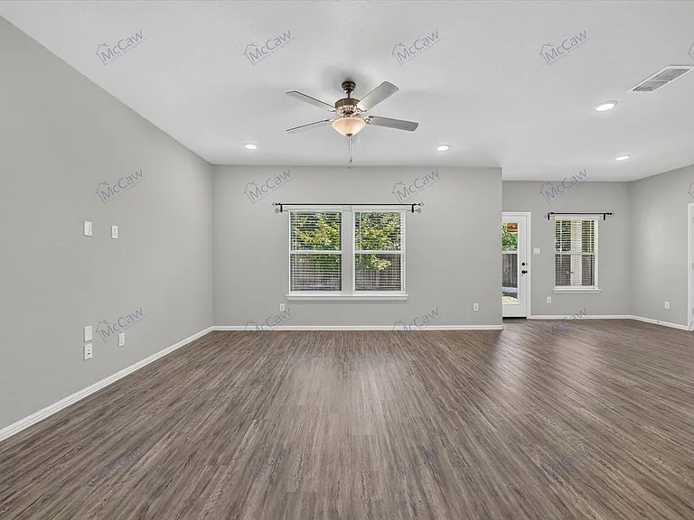 3348 Duncan Way — Photo 5