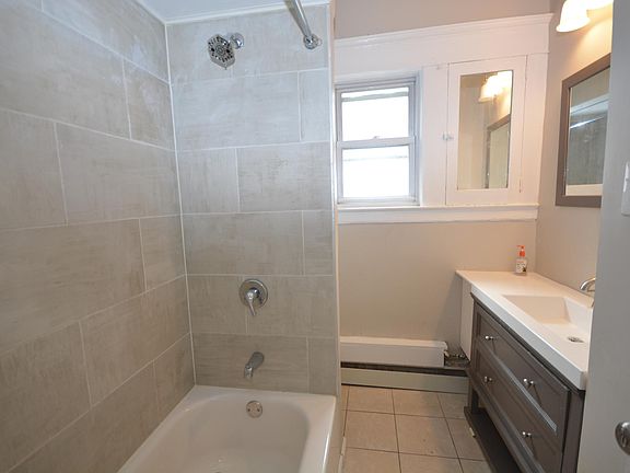 4th image of 21 Division Ave #2