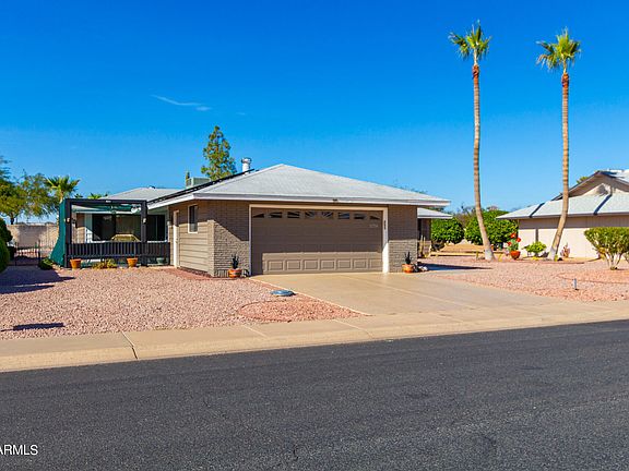 3rd image of 12716 W BEECHWOOD Drive