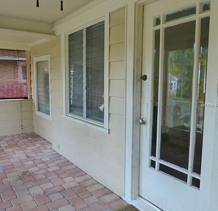 4th image of 446 11th Ave NE