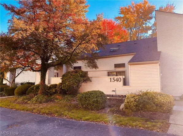 1540 Cedarwood Dr Unit I, Westlake, OH 44145