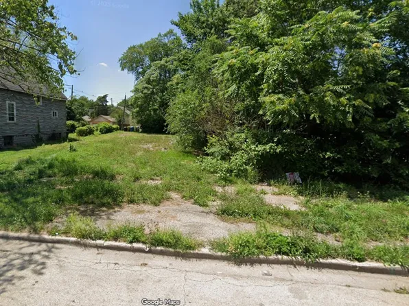 11732 S Princeton Ave, Chicago, IL 60628