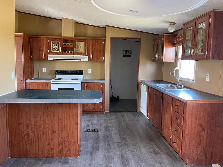 7298 N FM 148 — Photo 24