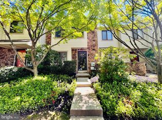 37 Flintlock Ln, Chesterbrook, PA 19087