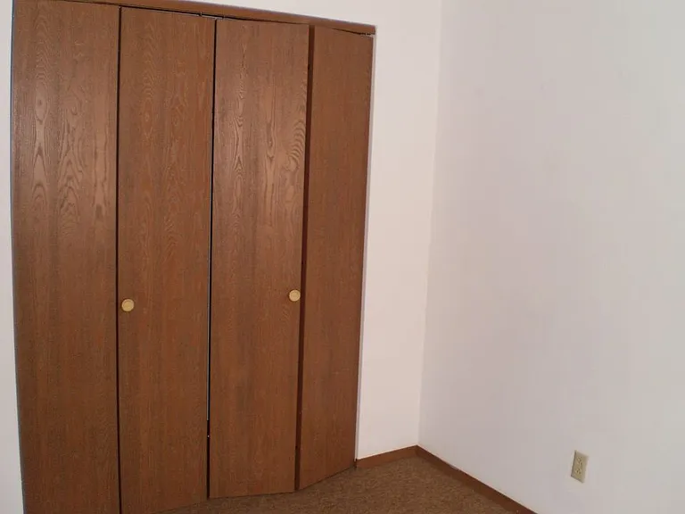 611 W Liberty St #3 — Photo 8