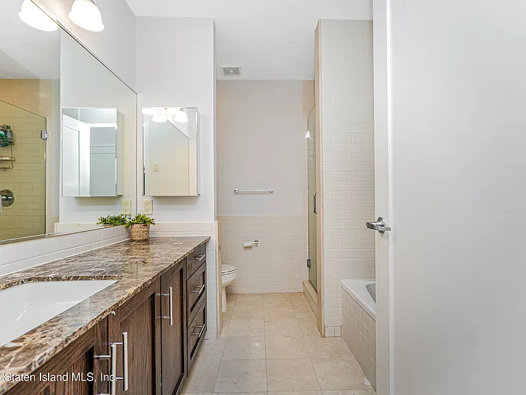 90 Bay Street Lndg #2H — Photo 13