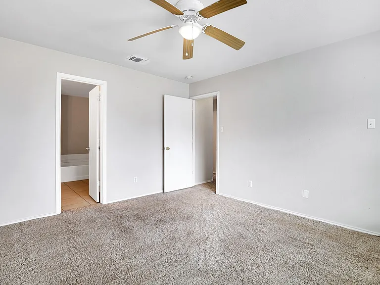 10714 Judie Allen — Photo 14
