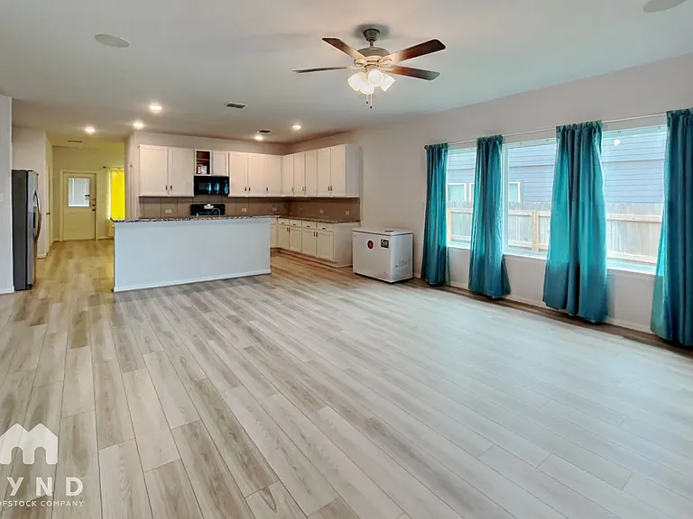 209 Drew Cir — Photo 4