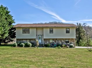 108 Tracy Allison Ln, Clinton, TN 37716