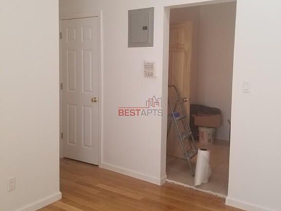 4th image of 401 E 91st St APT 1