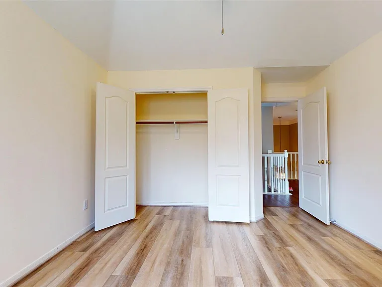 9222 Symphonic Ln — Photo 30