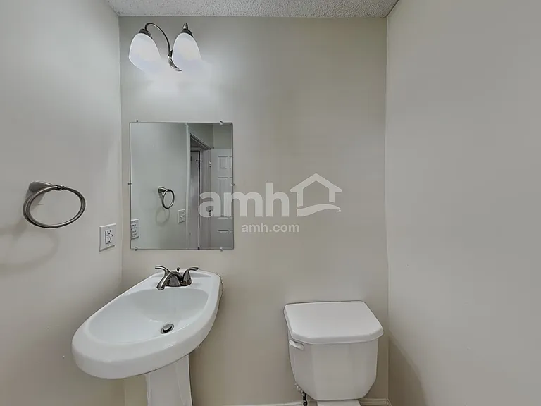 3013 Summer Breeze Dr — Photo 10