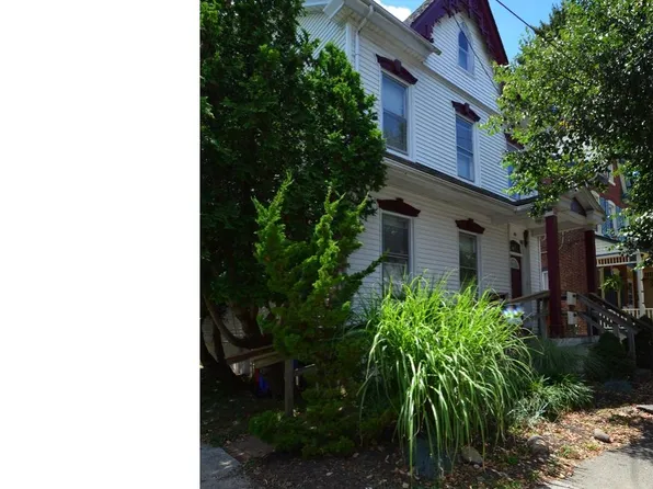 52 E 3rd St, Pottstown, PA 19464