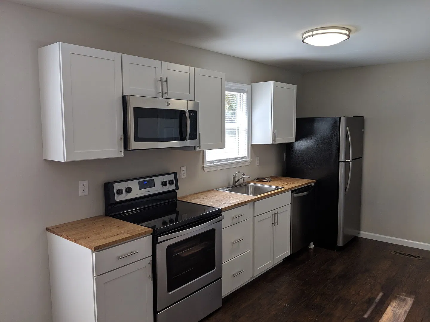 For Rent — Photo 3