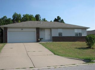 4135 W Madison St, Springfield, MO 65802