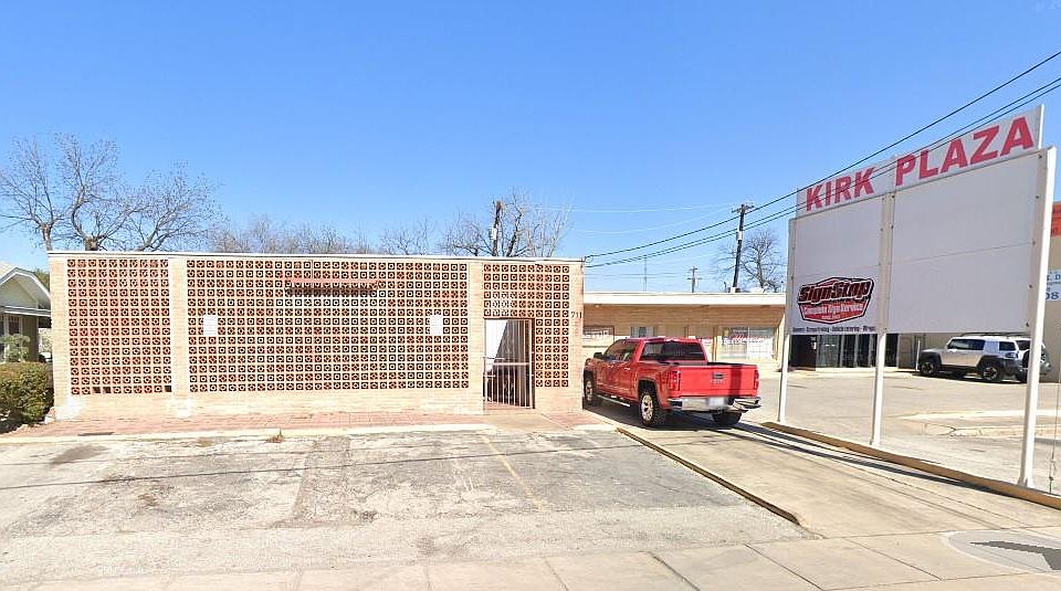 1st image of 711 Kirk Pl