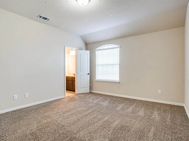 3303 Robin Trl — Photo 20