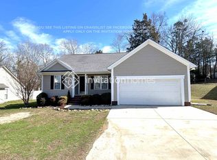 855 Loch Lomond Cir, Concord, NC 28025