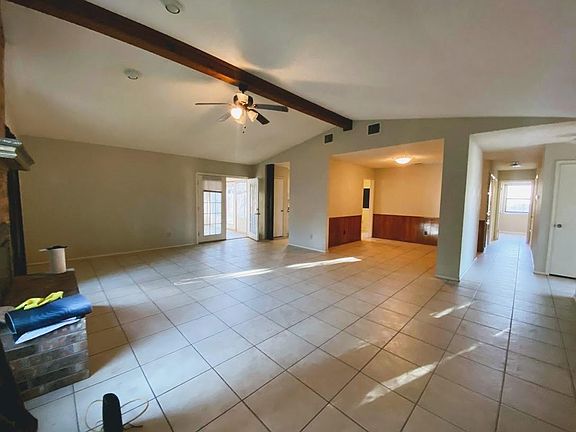 4th image of 503 Elm Ct