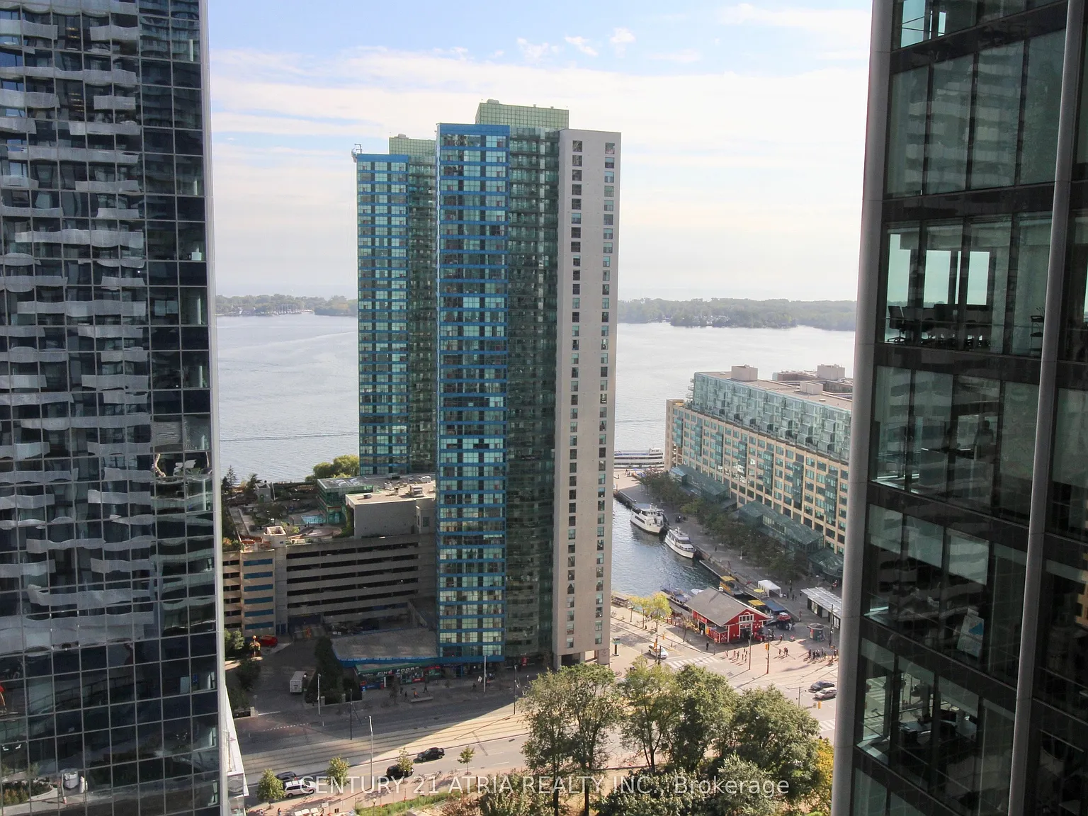 100 Harbour St — Photo 1