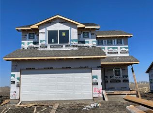 1125 Locust St, Waukee, IA 50263