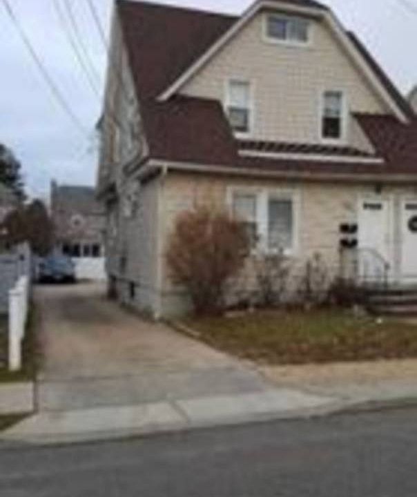 1st image of 29 Olive Pl APT 1